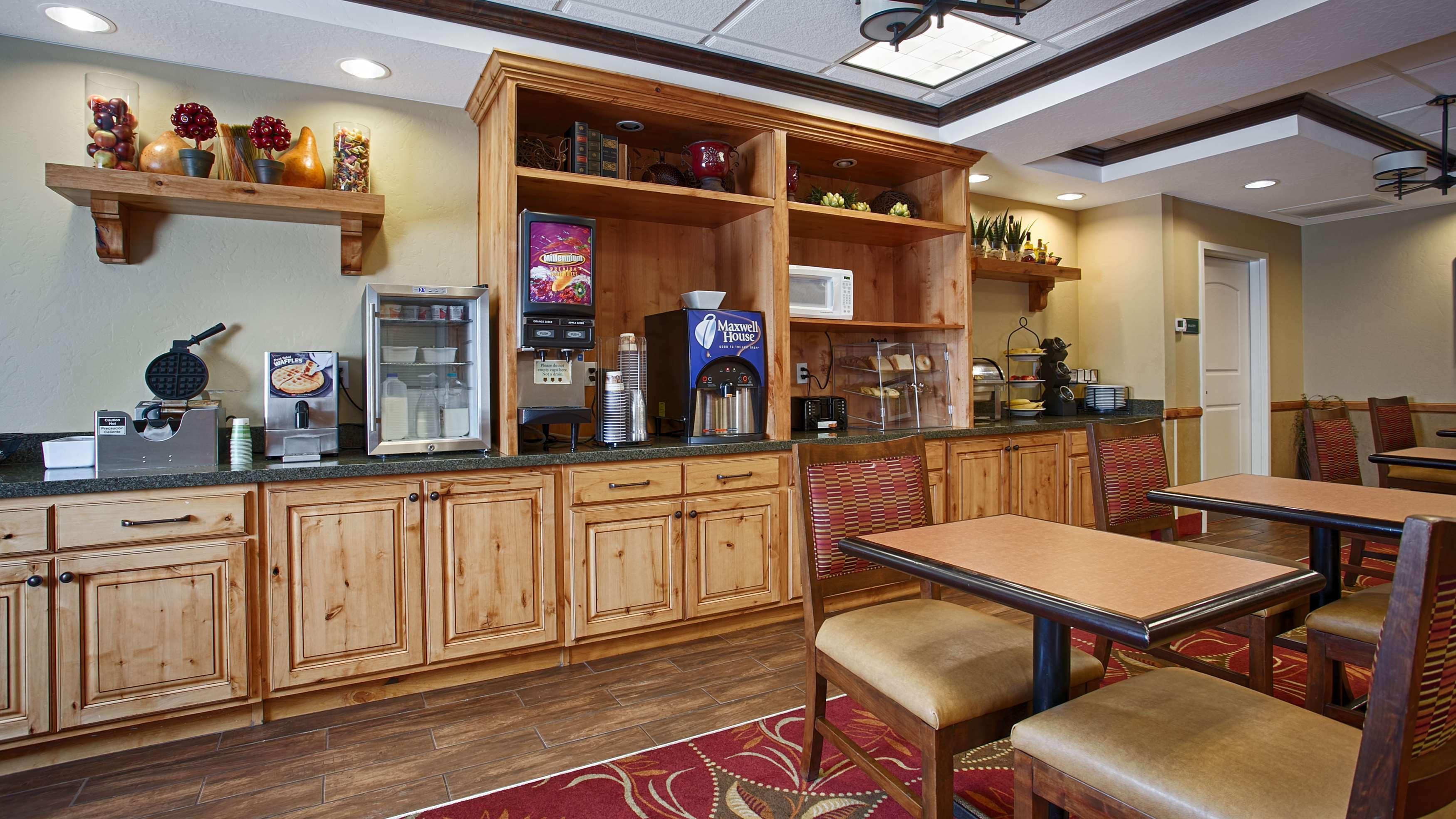 Best Western Plus Canyon Pines Огдън Екстериор снимка