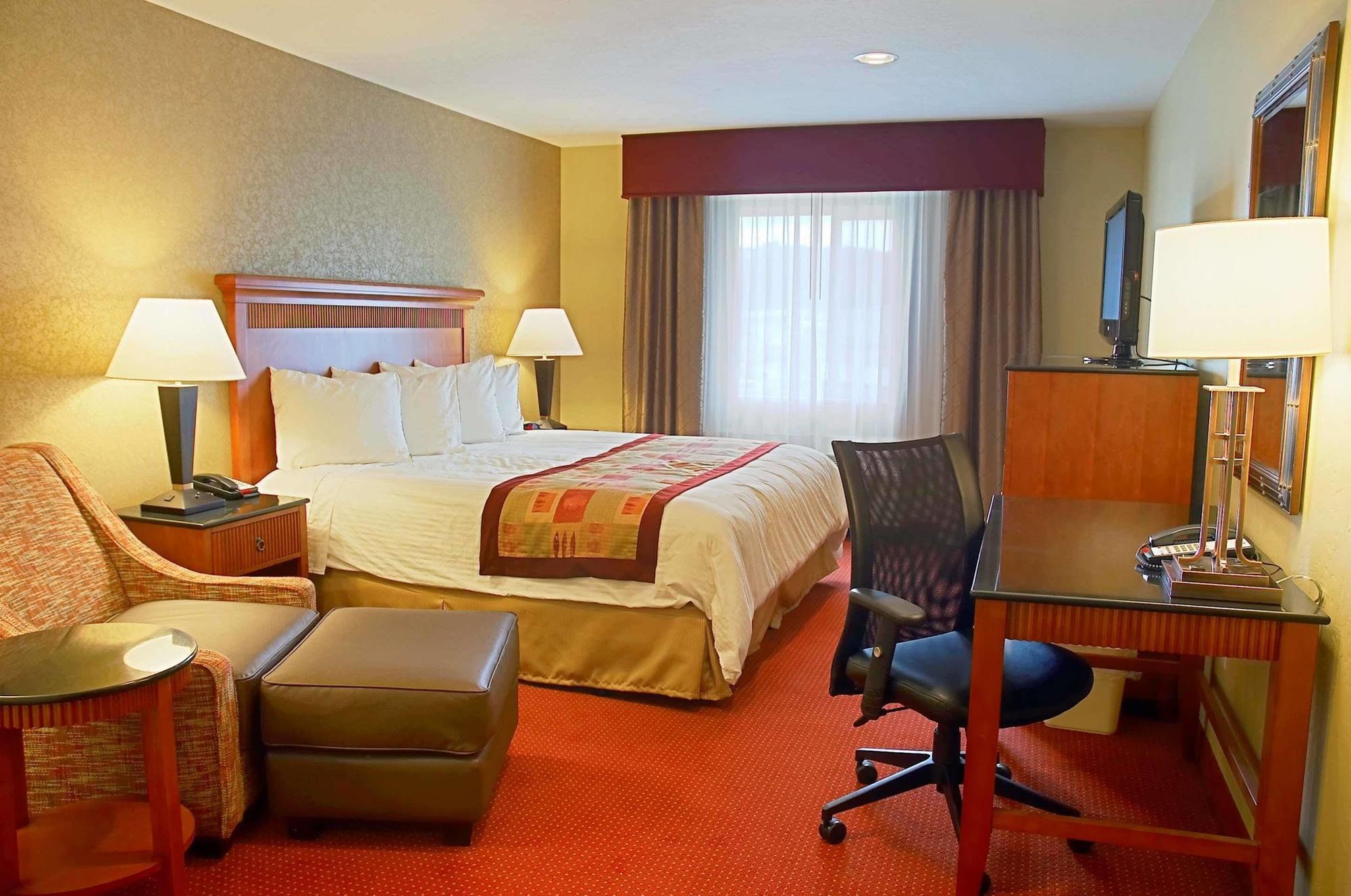Best Western Plus Canyon Pines Огдън Стая снимка